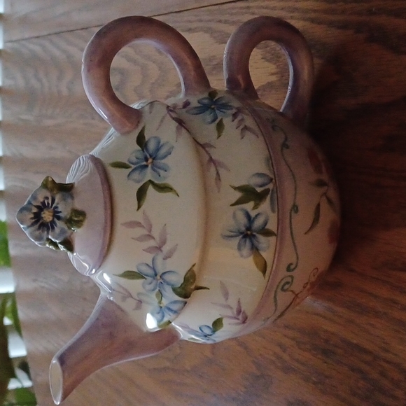 Vintage Capriware hand painted teapot - Picture 1 of 3
